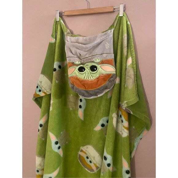 Disney Store The Child Convertible Fleece Throw Star Wars The Mandalorian - Picture 6 of 7